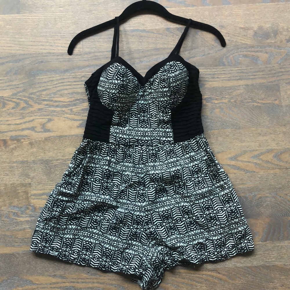 Romper - Picture 3 of 6